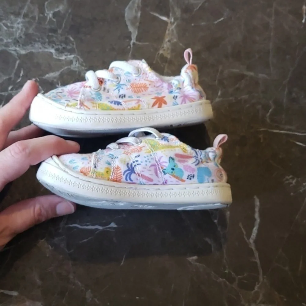 WONDER NATION, BABY GIRL BUMP TOE SHOES, MULTI-COLORED, SIZE 6‎